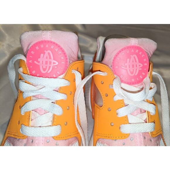 Nike Air Huarache Women's Running Shoes Sneakers Solar Flare DX2674-100 Size 8 - Picture 7 of 9